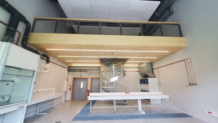 mezzanines labos